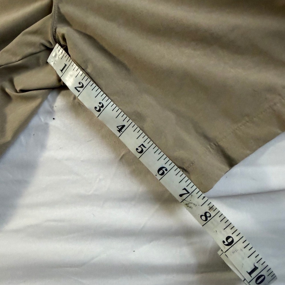 Vineyard Vines Performance Golf Shorts Mens 32 Khaki Tan Flat Front - Picture 6 of 7